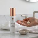 vivier redness solution complex dispensed in hand